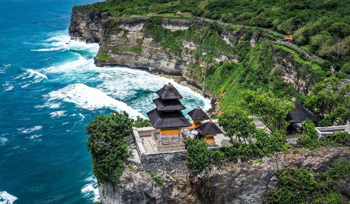 bali-uluwatu-temple